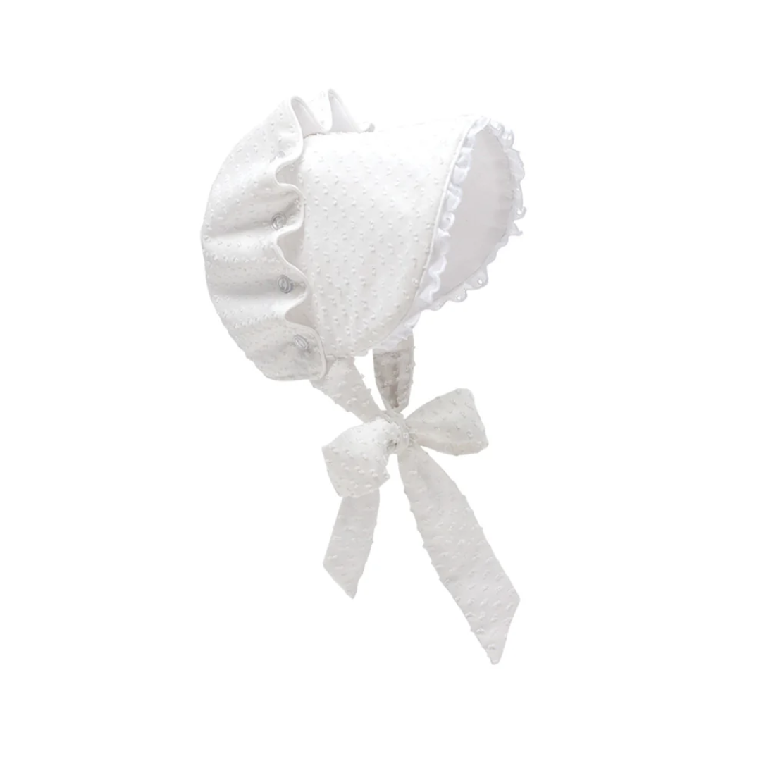BelleFaire Bonnet-White Dallas Dot